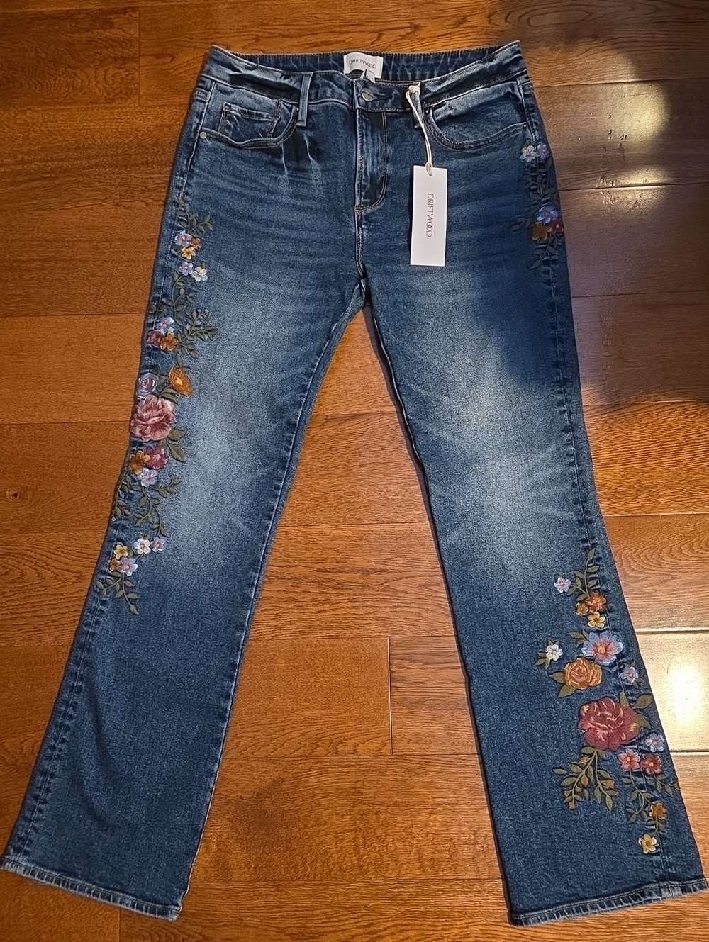 DRIFTWOOD Driftwood Kelly Floral Embroidered Jeans 28 NWT